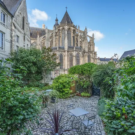 Raffine Vue Cathedrale, Jardin, Wifi *