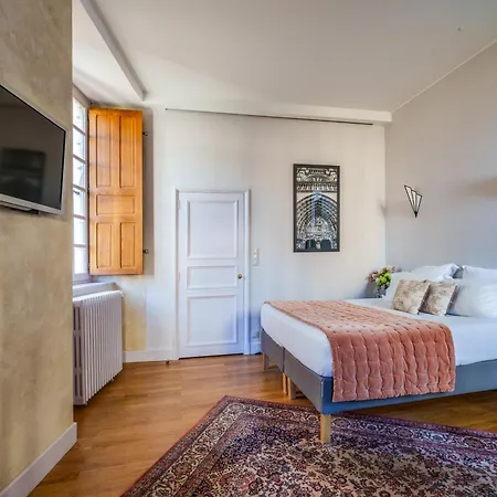 Raffine Vue Cathedrale, Jardin, Wifi *