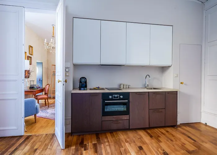 Raffine Vue Cathedrale, Jardin, Wifi Appartement