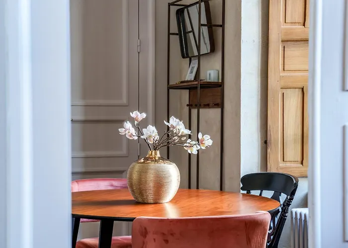 La Maison Canoniale Luxe Et Charme Au Coeur De Tours